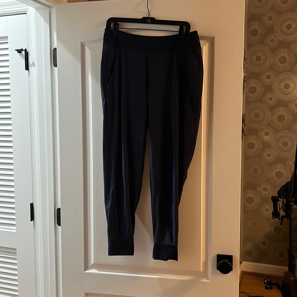 Athleta Brooklyn Jogger size 12 navy